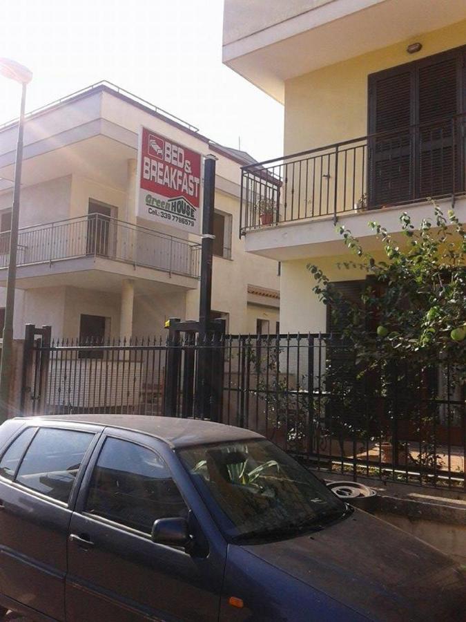 Green House - Ferienwohnung Nola