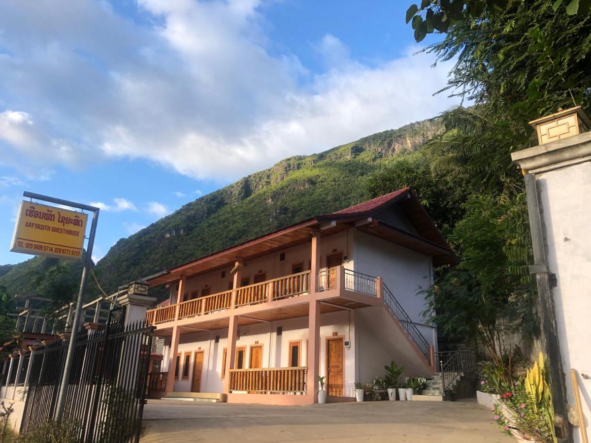 XAIYASITH guesthouse - B&B Nong Khiaw