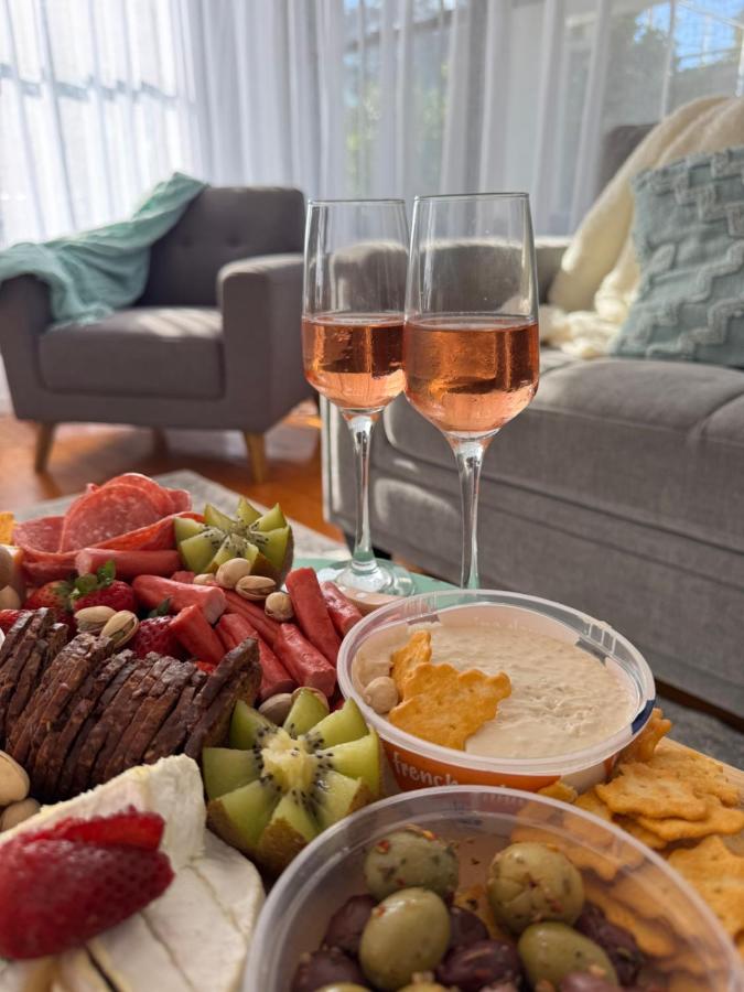 2 Off Sunshine Culburra Beach - Bed and Breakfast Culburra Beach