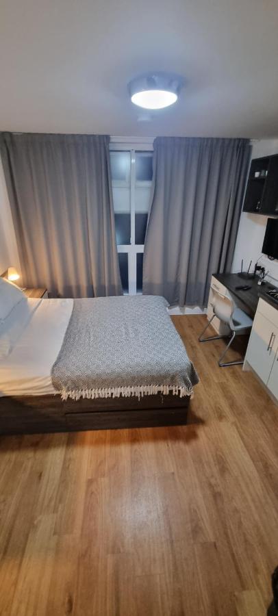 Central Liverpool 1-Bed Apartment - Bed and Breakfast Liverpool