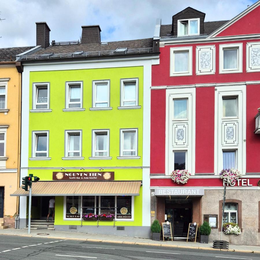 FlowApartment Hof, 24h Checkin, IR-Sauna, Parkplatz, WLan250Mbit - Ferienwohnung Hof