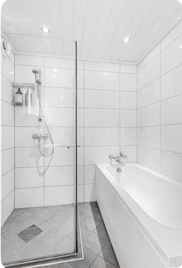 apartment on the first floor of the house - Ferienwohnung Skien