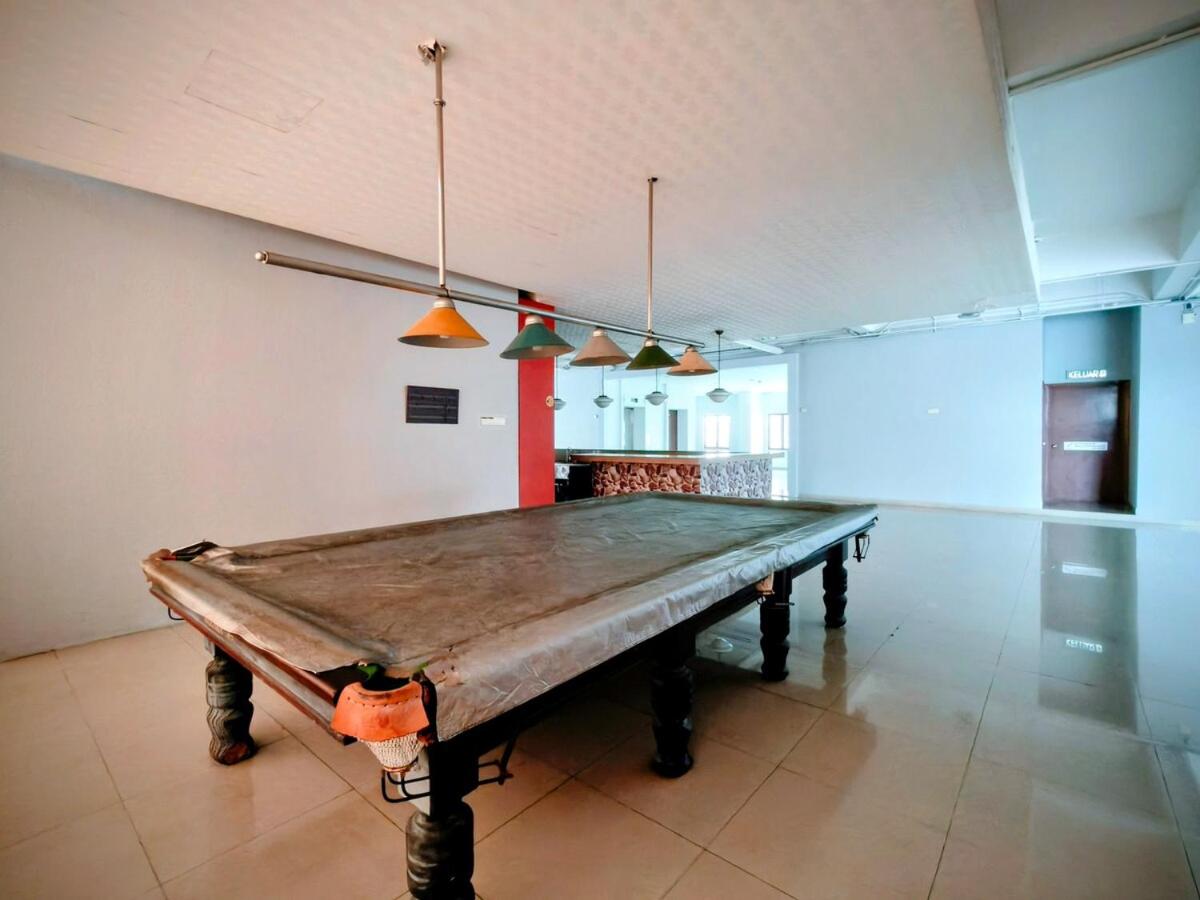 Modern Lakeside Living - Heritage The Mines 2BR - B&B Serdang