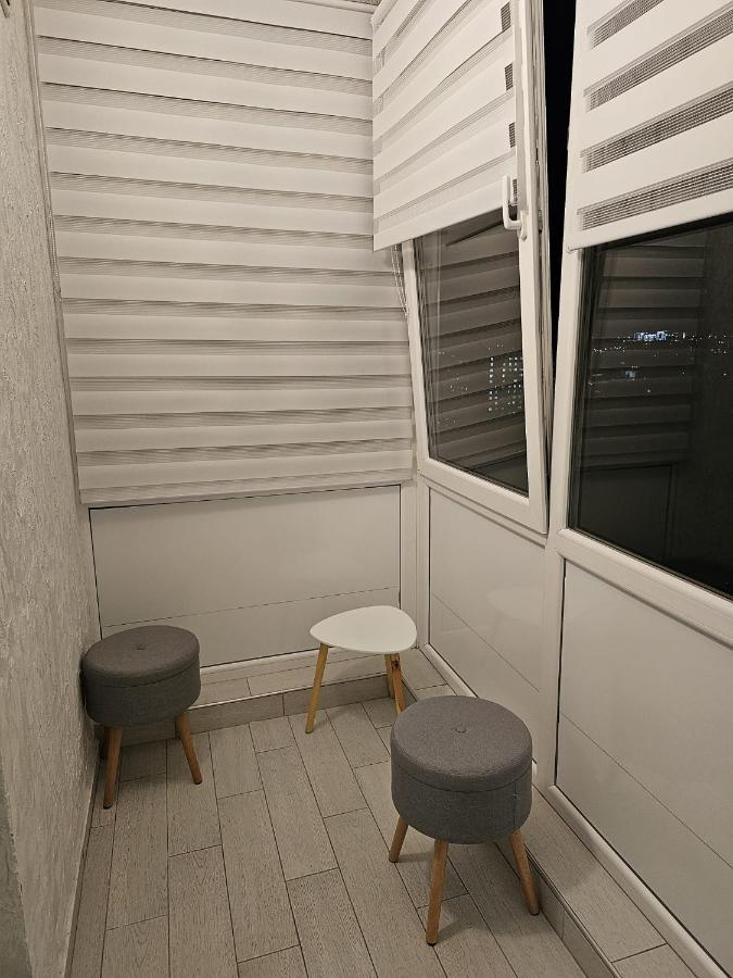 Luxury apartment, can accommodate up to 3 people - B&B Chișinău