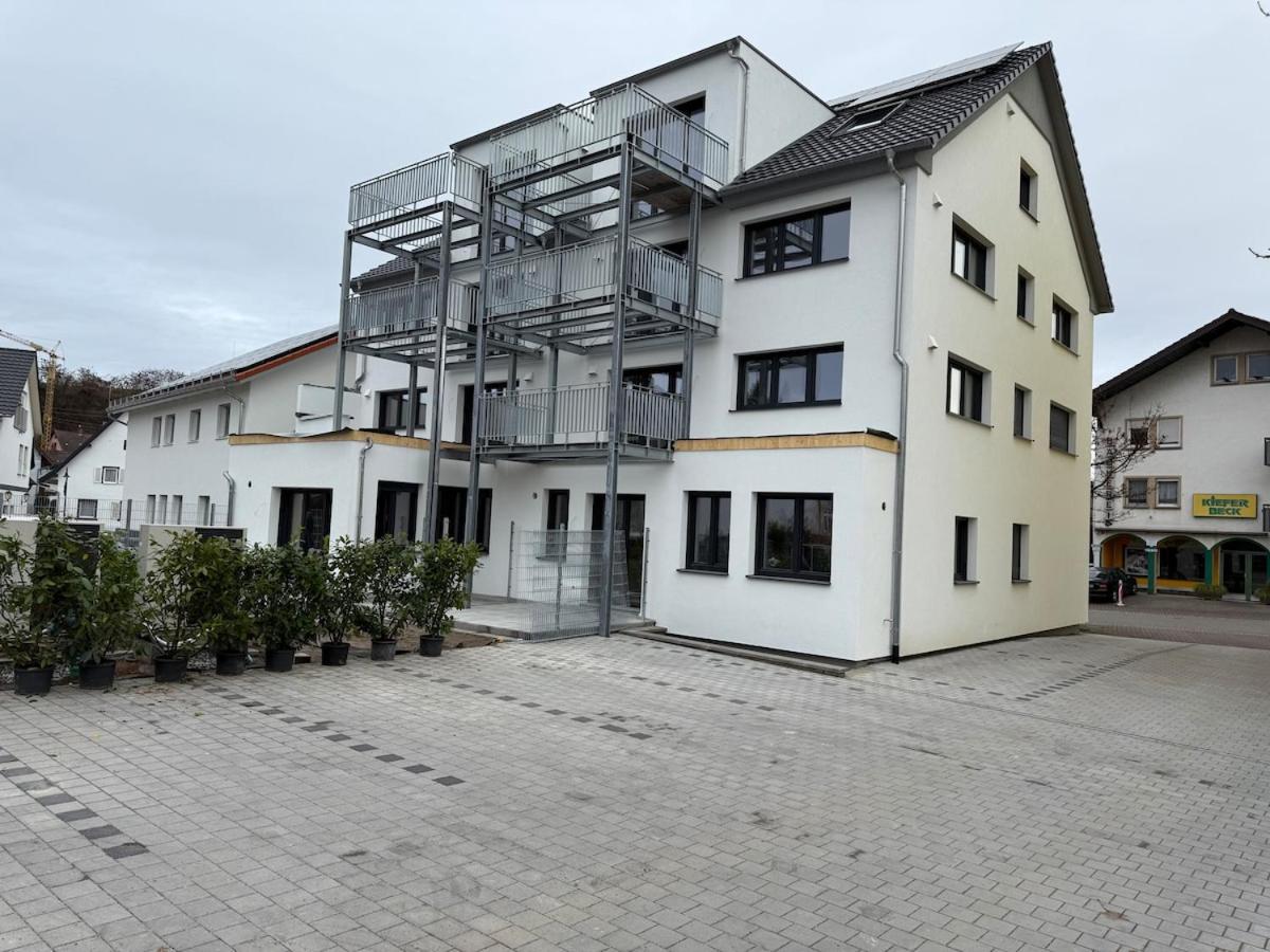 Pinke Auszeit - Neubau, Stellplatz, Smart-TV, WLAN - Chambres d’hôtes Friesenheim