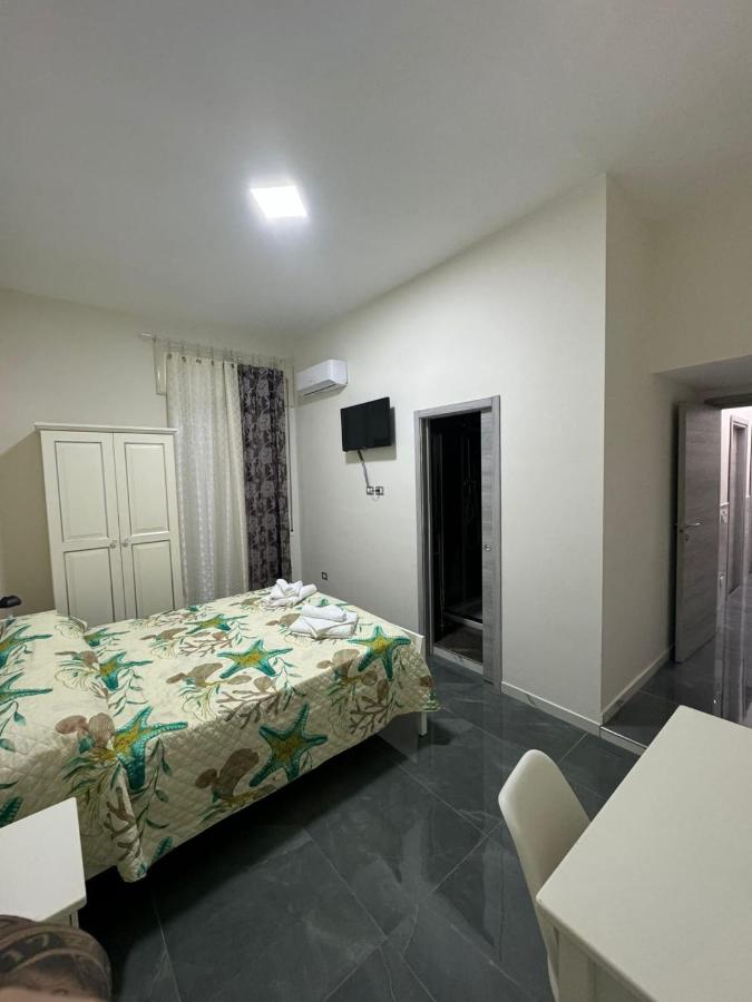 Phoenix station - B&B Napoli