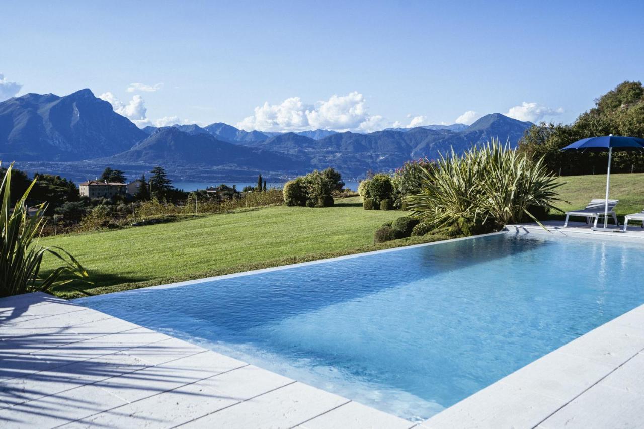 Villa Casaliva with Private Pool - Chambres d'hôtes Torri del Benaco