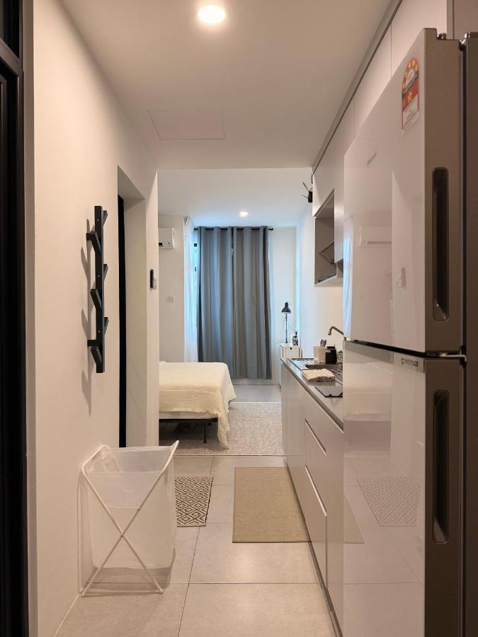 StayCO - D'Millenia Residences - Studio Unit - Bed and Breakfast Kuching