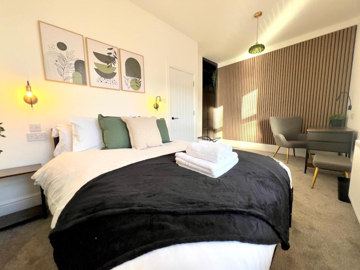 Yastayzzz at Brand New Apartment 3 Worcester House & Free Parking - B&B Worcester