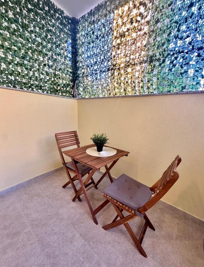 URBAN BASE CELJE Apartment with FREE Parking & Terrace - Ferienwohnung Cilli