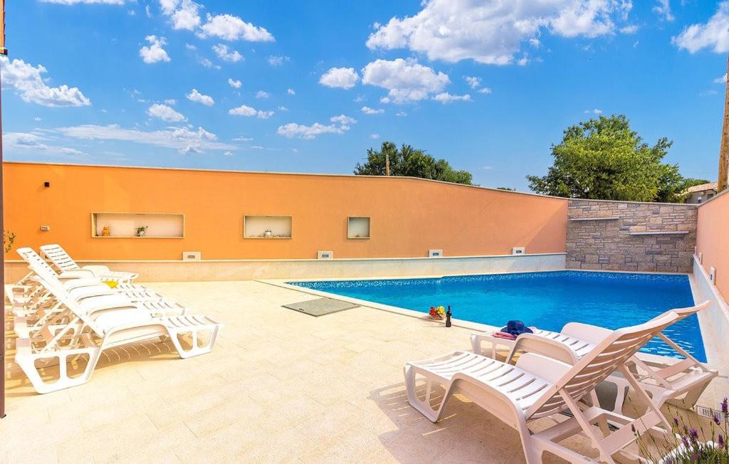 Villa Cezar by Villas Guide - B&B Galižana