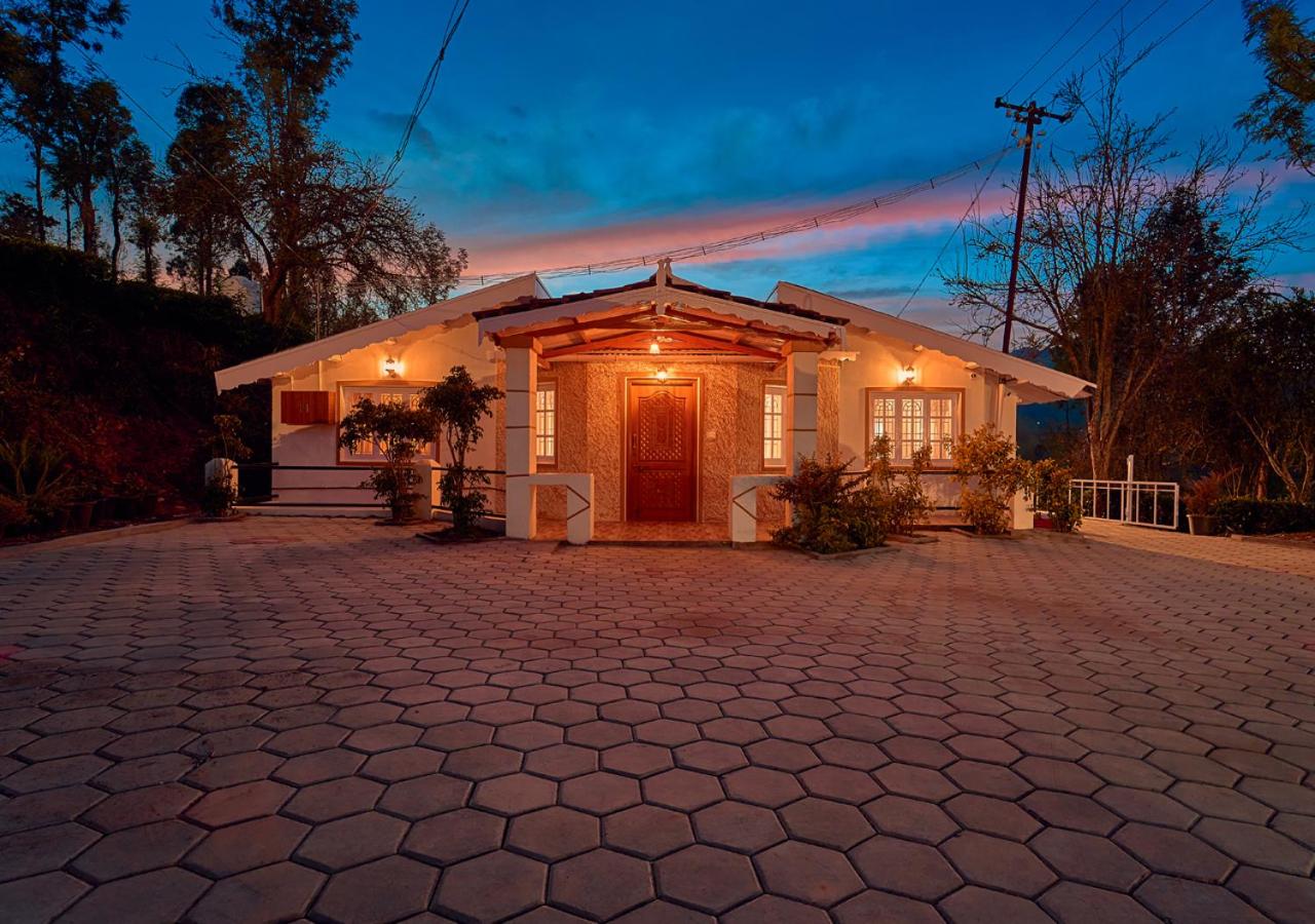 Silver Dale Tea Estate Bungalow Ooty by VOYE HOMES - Chambres d'hôtes Ooty