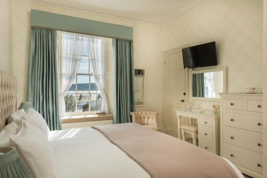 Chambre Double ou Lits Jumeaux avec Salle de Bains