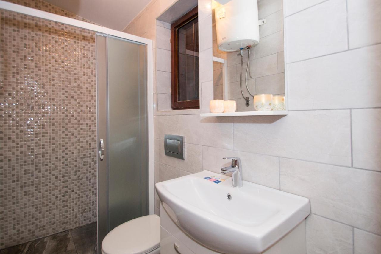 Posejdon Apartments - B&B Curzola