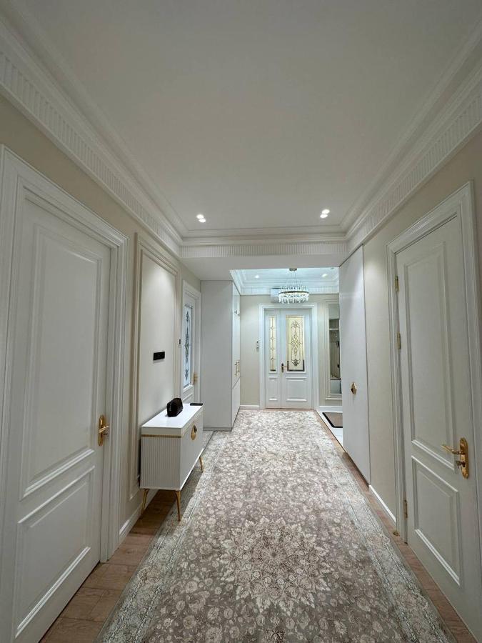 Two-Bedroom Deluxe Apartment with Balcony