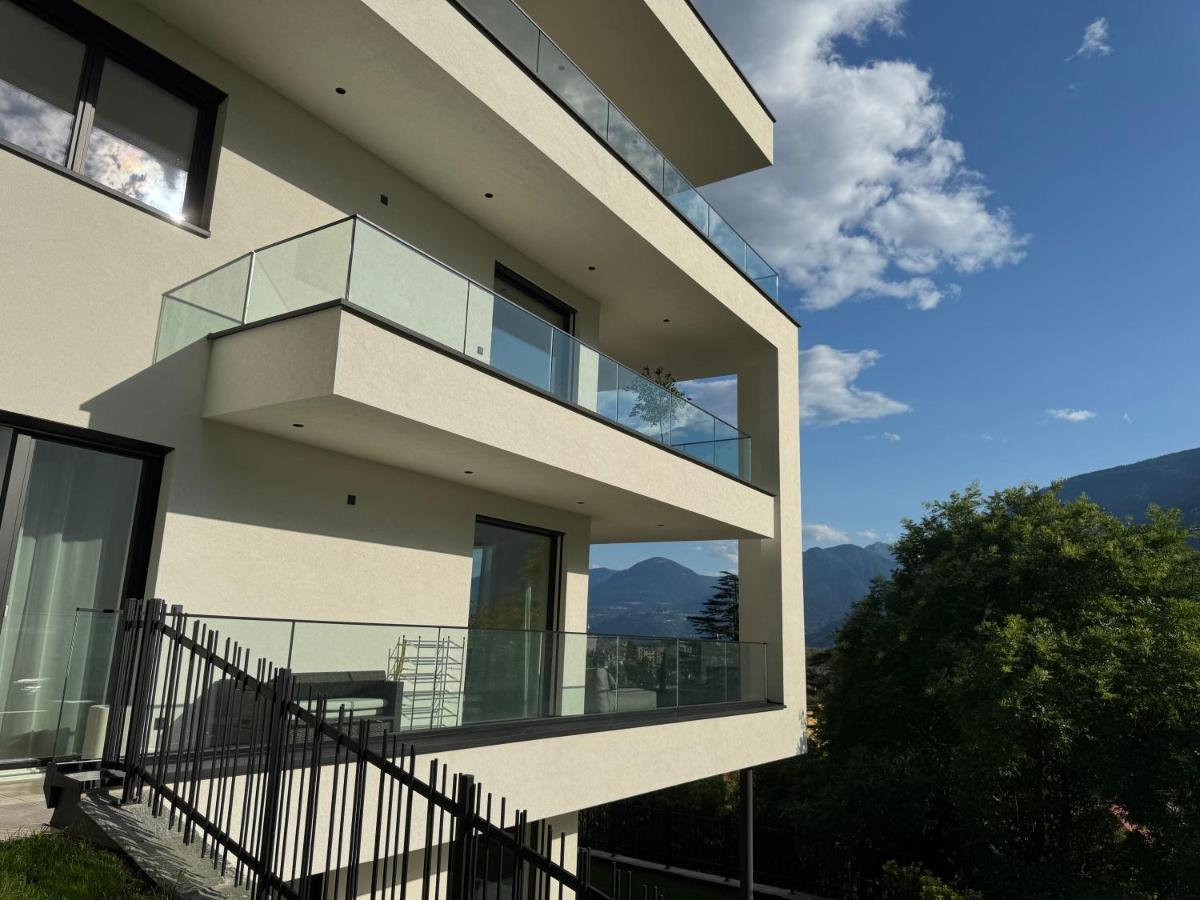 Appartamento con 2 Camere da Letto e con Vista Montagna