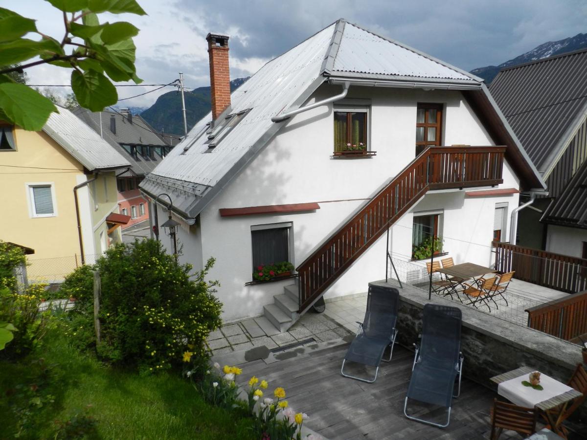 B&B Bovec - Apartments Dvor - Bed and Breakfast Bovec