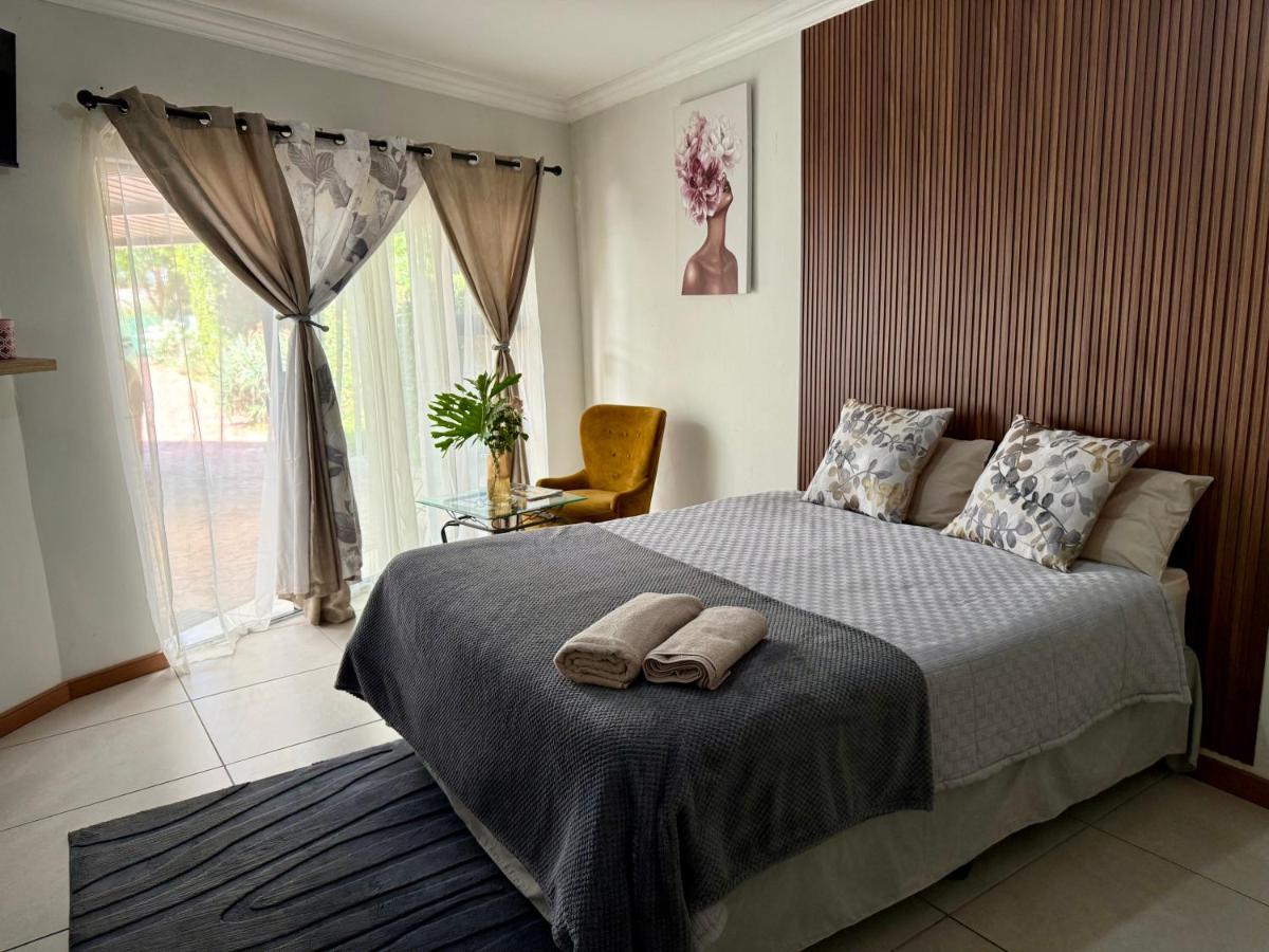 The Minimalist Suite - Ferienwohnung Kempton Park