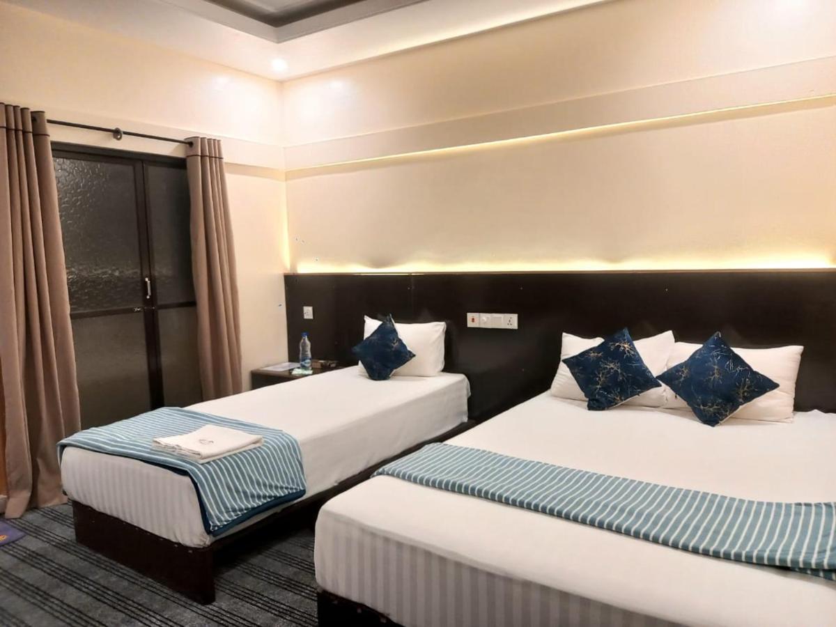 Camera Standard Matrimoniale/Doppia con Letti Singoli con Balcone