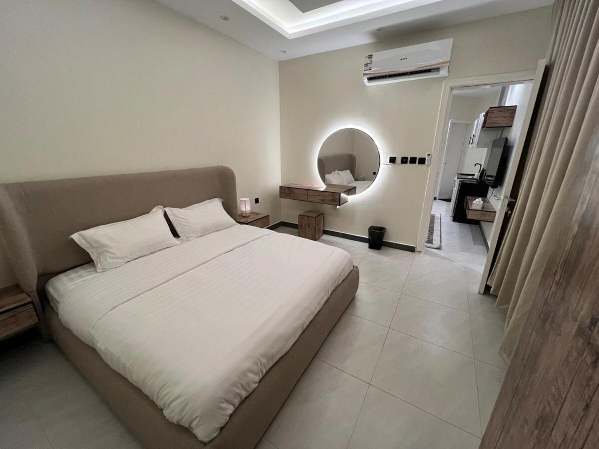 غرفه وصاله راقيه ب حطين - Ferienwohnung Riad