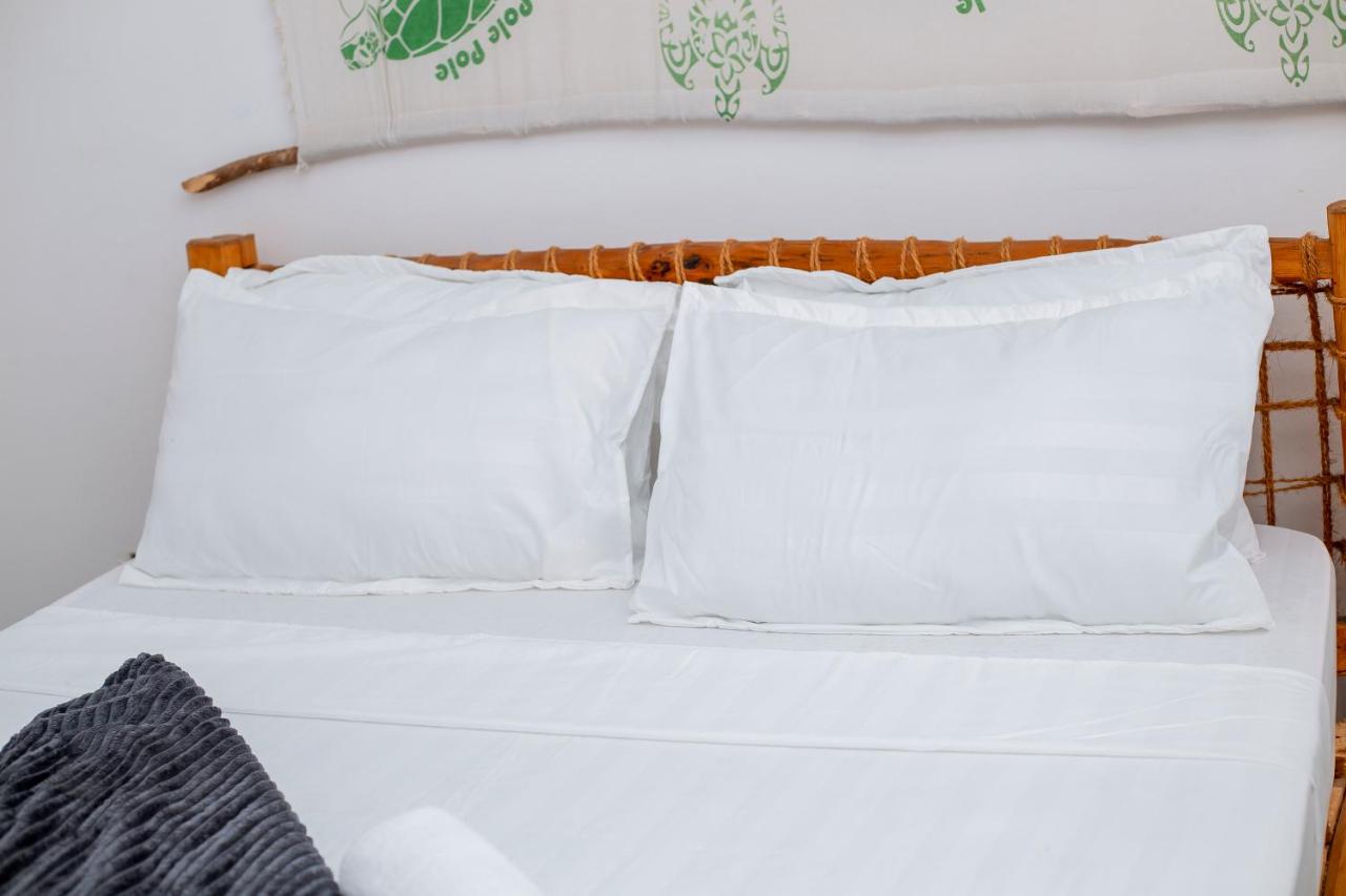 The Hub Train House Apartments - B&B Zanzibar