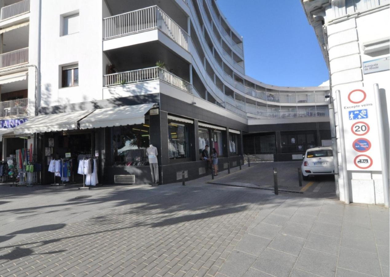 RNET - La Palmera Roses - B&B Roses