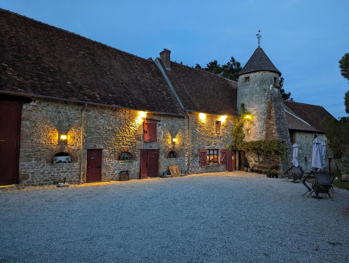 Chateau De Montmagner - Bed and Breakfast Arnac-la-Poste