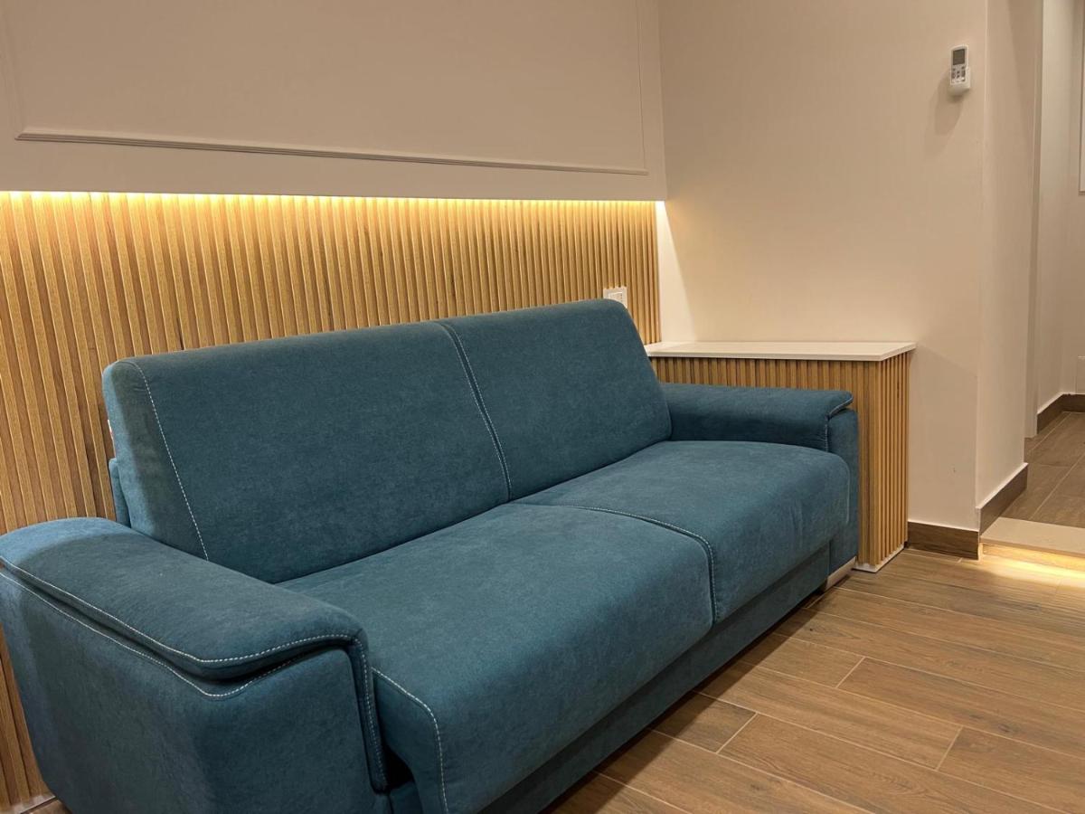 Suite Conte' Piazza Garibaldi - Chambres d'hôtes Naples