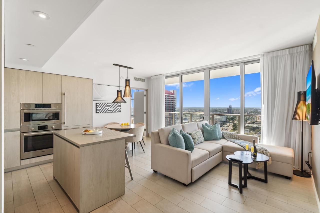 Spectacular 3br and 2ba in Hyde Beach House - B&B Hollywood