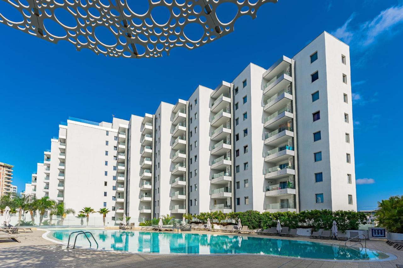 Sundream Escape - Penthouse with ocean view, airco, heated pool - B&B Adeje