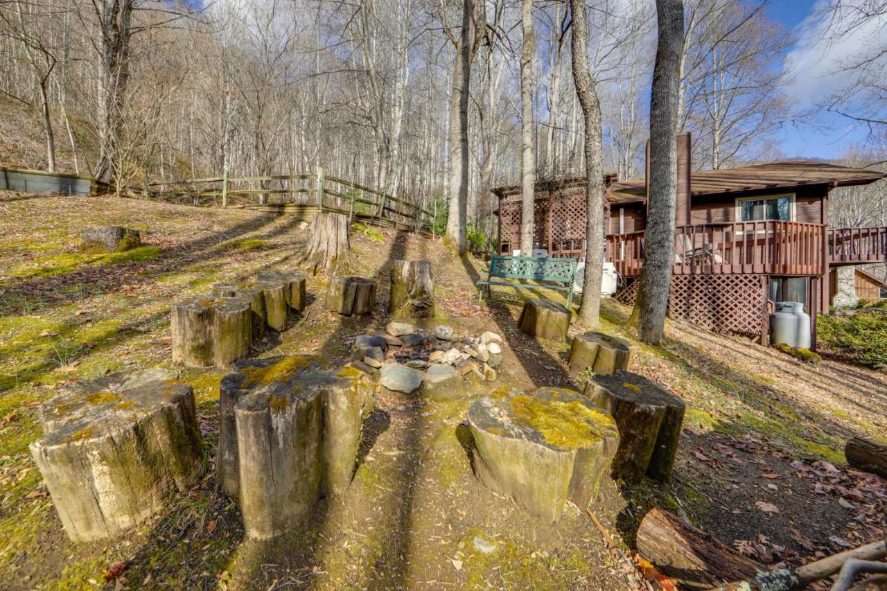 Dog-Friendly Cabin 6 Mi to Cataloochee Skiing! - Ferienwohnung Maggie Valley