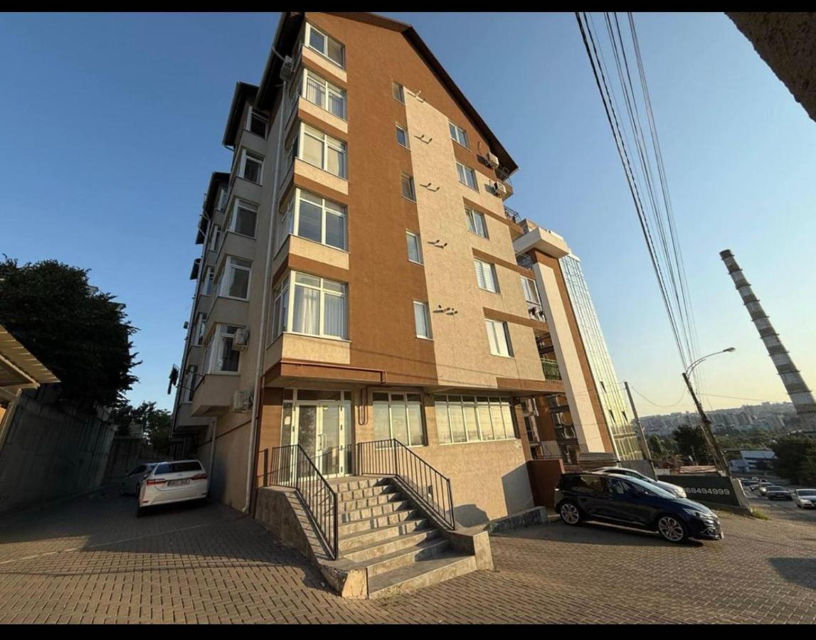 Light&white apartment - B&B Chișinău