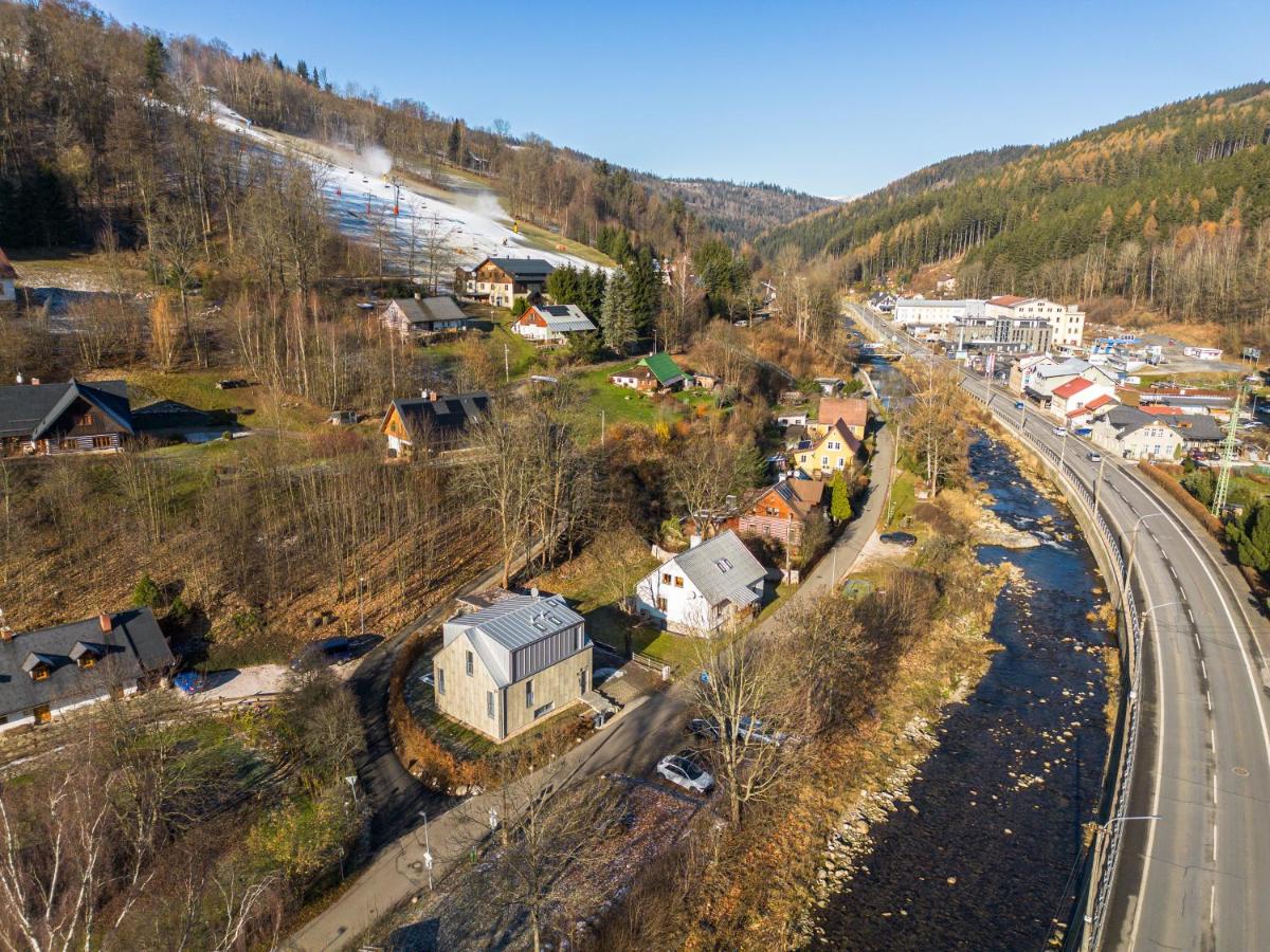 Ubytování za Řekou - B&B Hořejší Vrchlabí