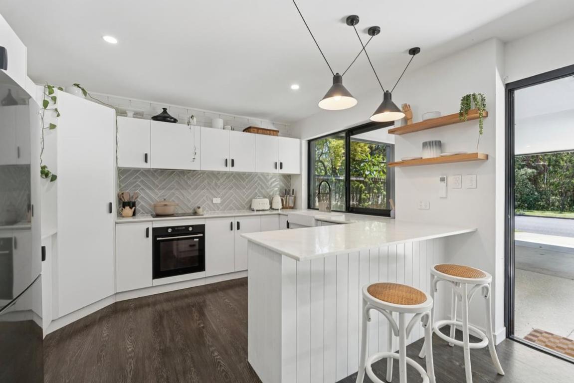 Donovans - Fun Location, Pets OK, Pizza Oven - Bed and Breakfast Coffs Harbour