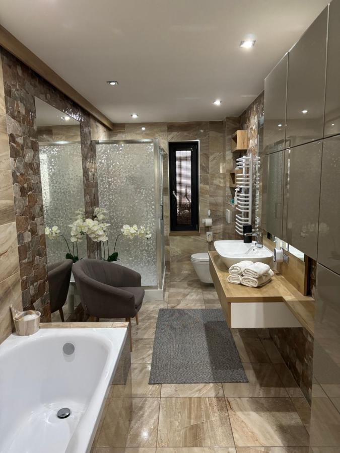 Appartamento con 2 Camere da Letto e Terrazza