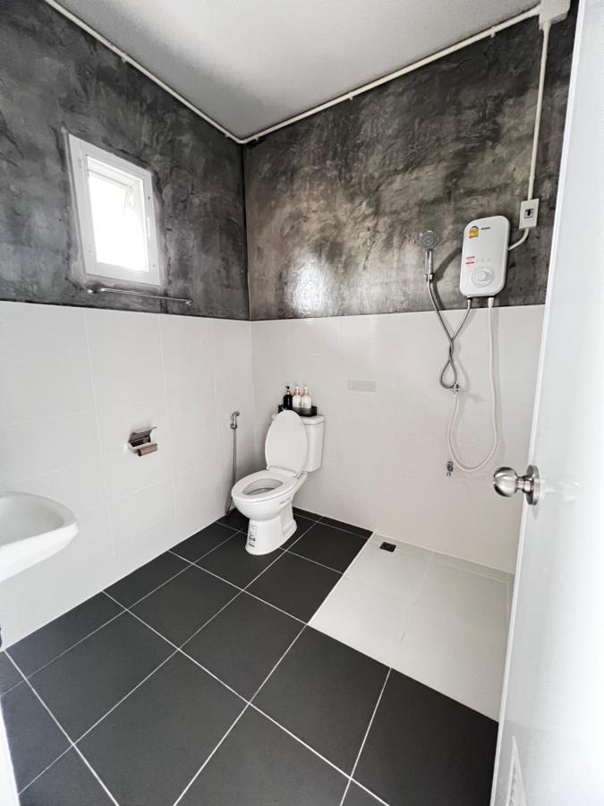 Camera Doppia con Letti Singoli con Bagno Privato 