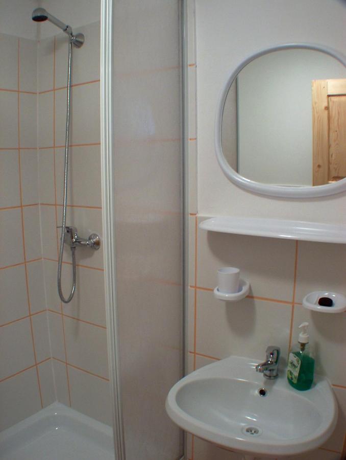 Camera Familiare con Bagno Privato