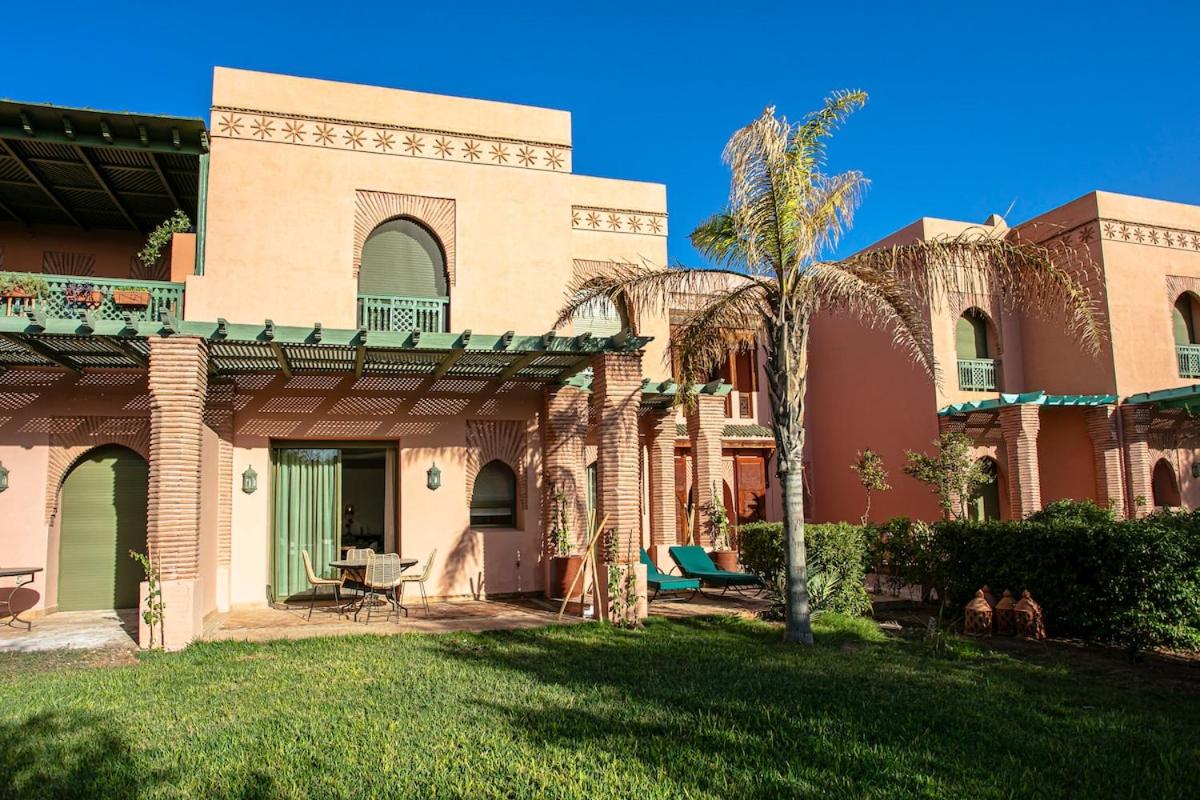 Marrakech Palmeraie 3, 2-bedroom appartement, ,res with pool - B&B Marrakesh