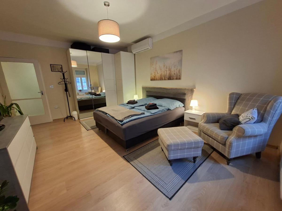 Vince apartman - Bed and Breakfast Pécs