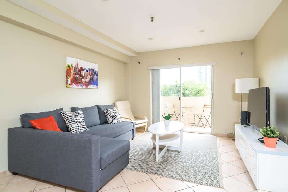 Sunny Isles 1 Bedroom Free Parking Close to Beach - Ferienwohnung Sunny Isles Beach