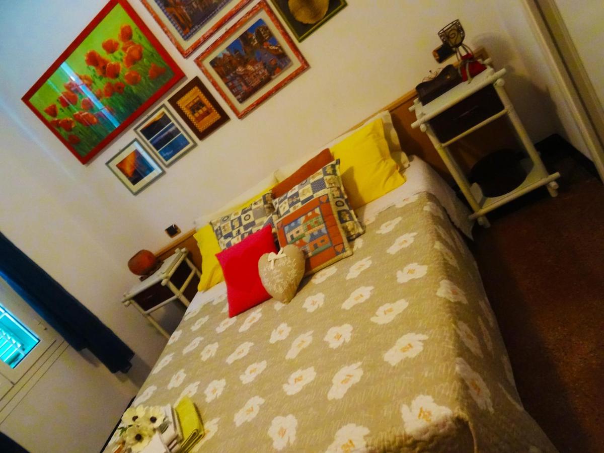 Dreibettzimmer mit Gartenblick