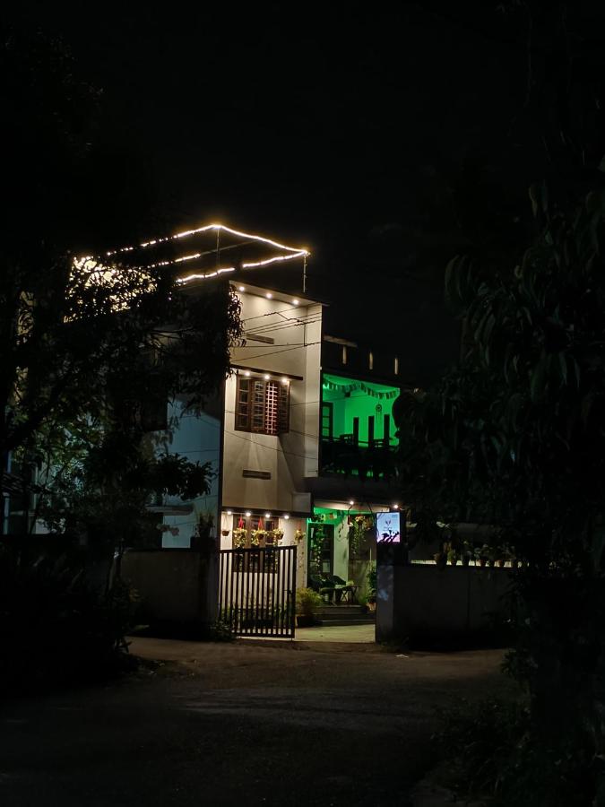 Phoenix Villa - B&B Kāppil