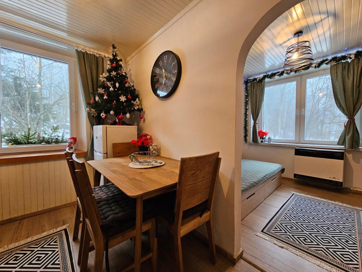 Byt pri lese - pár krokov od Hrebienka - B&B Vysoké Tatry