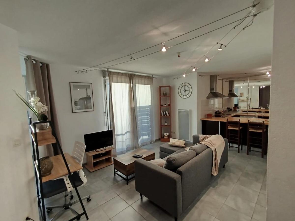 Essential Near stadium Air conditioning et Private parking - B&B Toulouse