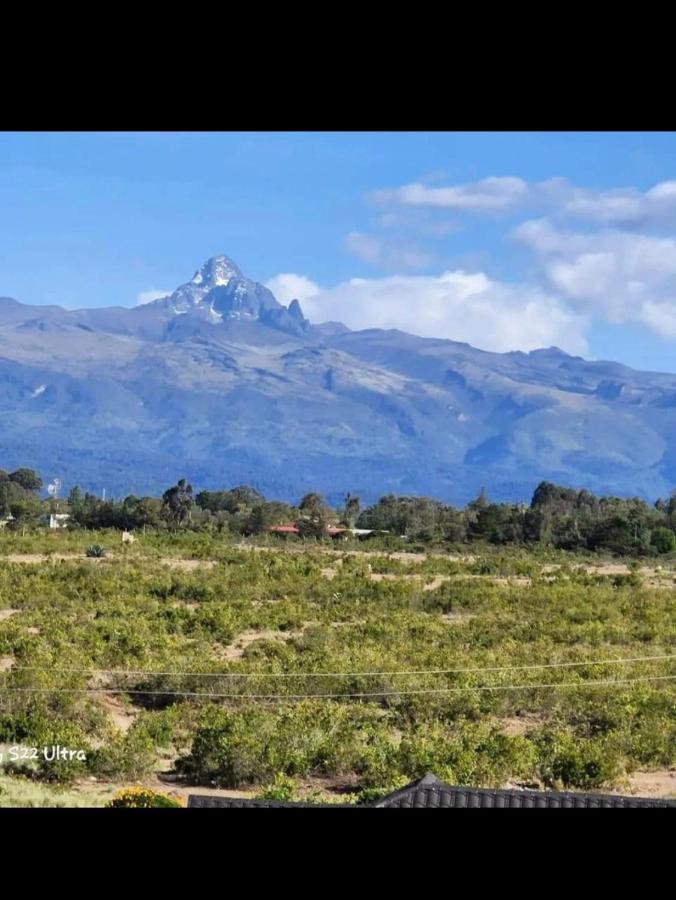 Studio in Nanyuki with Mount Kenya Views - Chambres d’hôtes Nanyuki