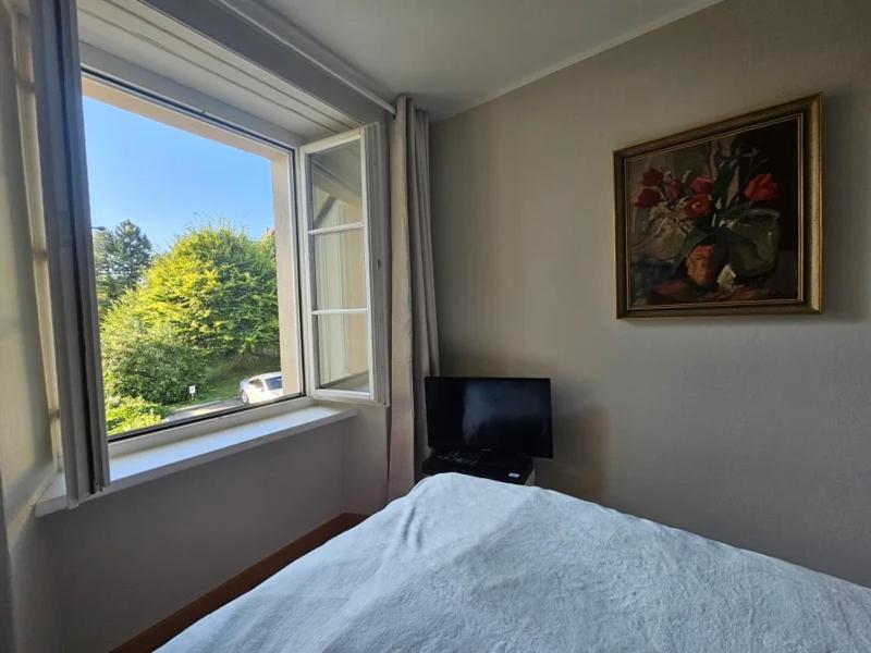 Camera Matrimoniale con Bagno in Comune