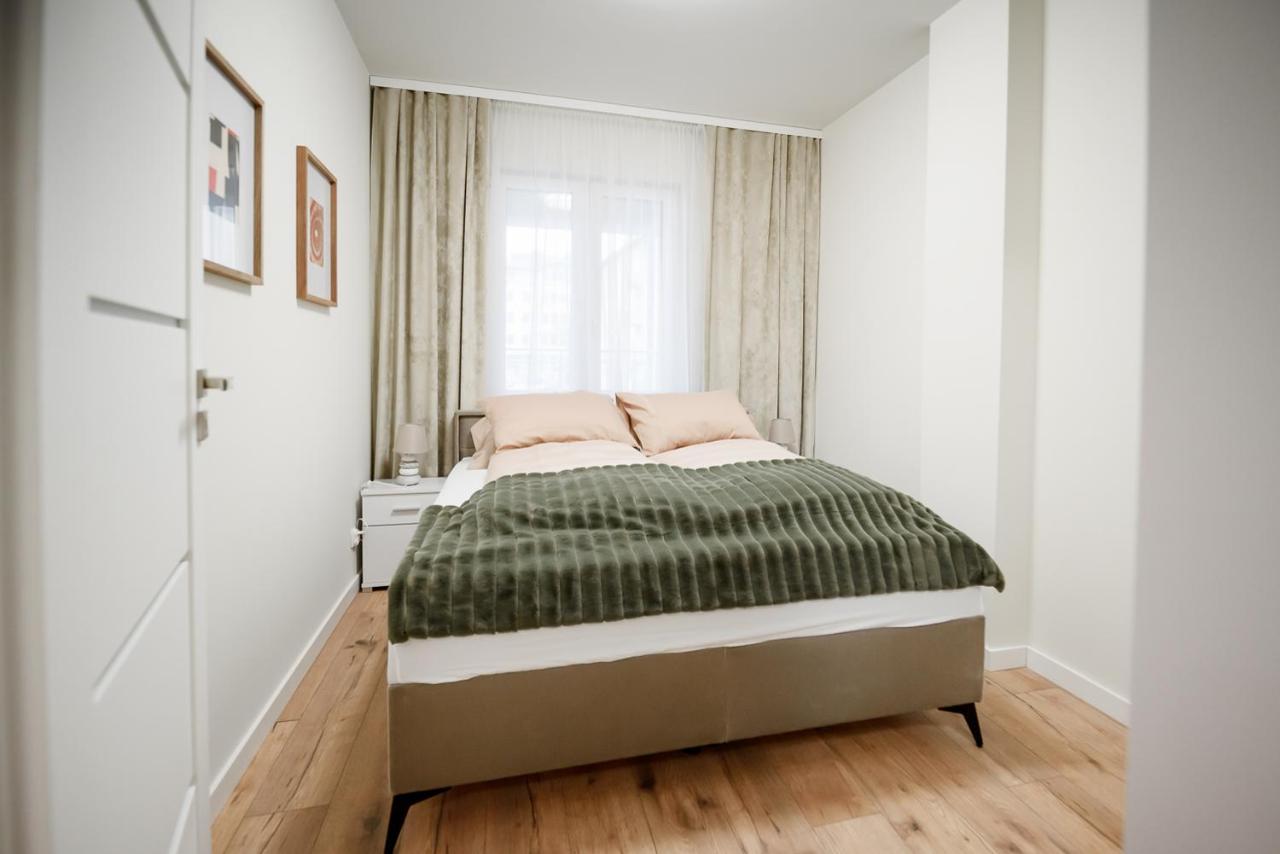 One-Bedroom Apartment with Terrace