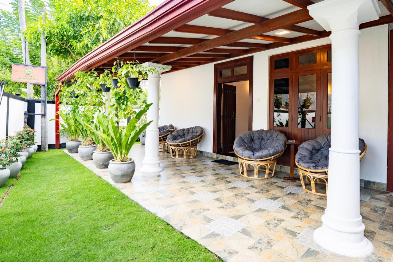 Lira Unawatuna - B&B Unawatuna