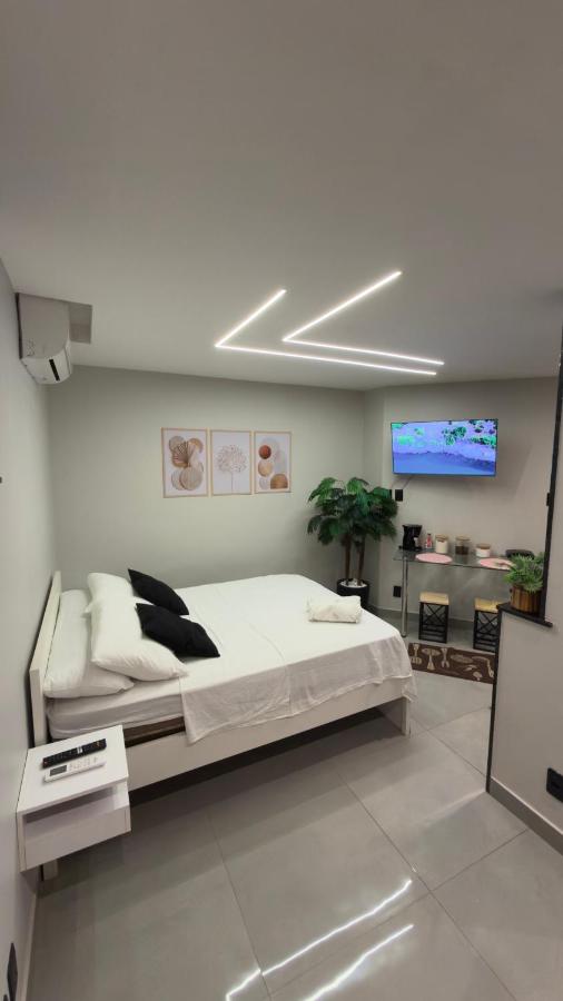 Camera Matrimoniale con Bagno Privato