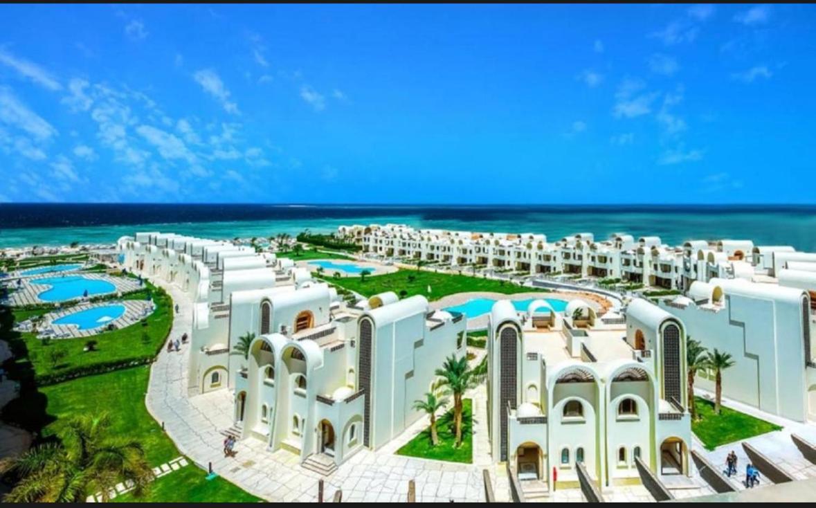 Sahl Hasheesh Finest Chalet - Gravity resort beachfront family 2 bedroom - garden pools view waterpark NON EGYPTIAN ONLY - Ferienwohnung Hurghada